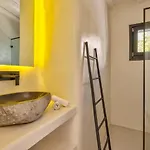 Mykonian Mews Luxury