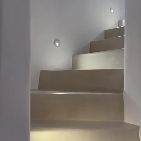 Mykonian Mews Luxury Psarrou