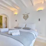 Mykonian Mews Luxury