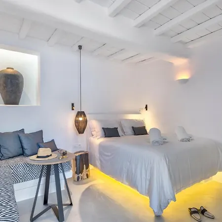 Mykonian Mews Luxury וילה